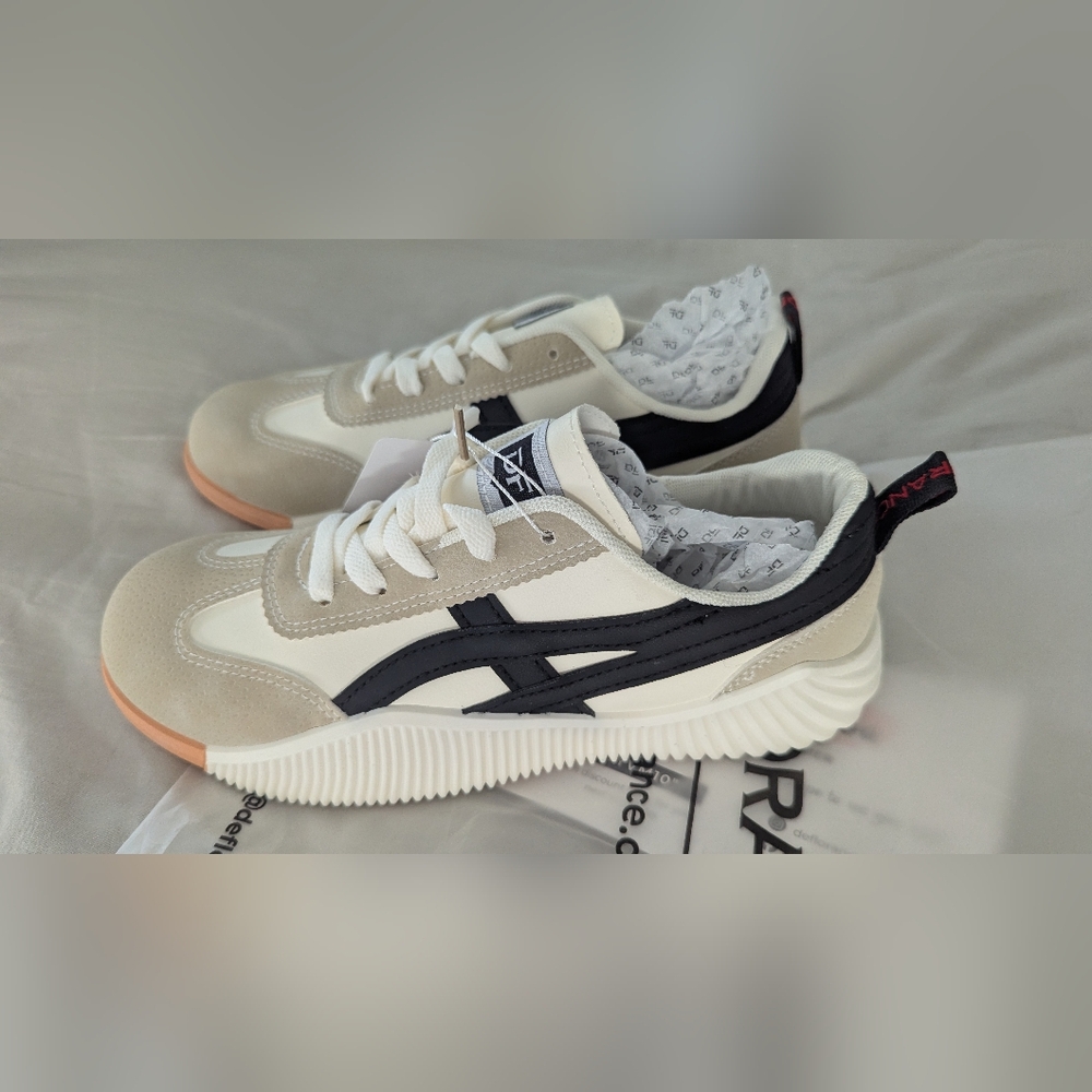Deflorance White Sneakers